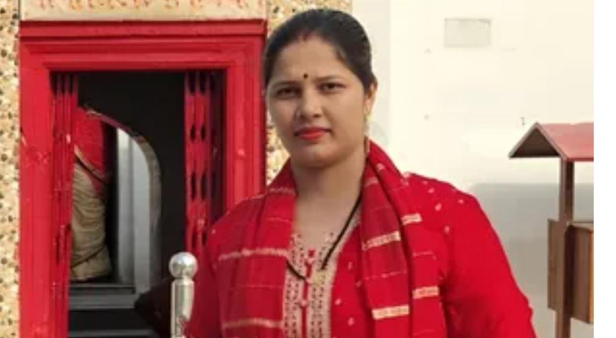 बलिया में संदिग्ध परिस्थितियों में युवती की मौत, भाई ने दहेज हत्या का लगाया आरोप
