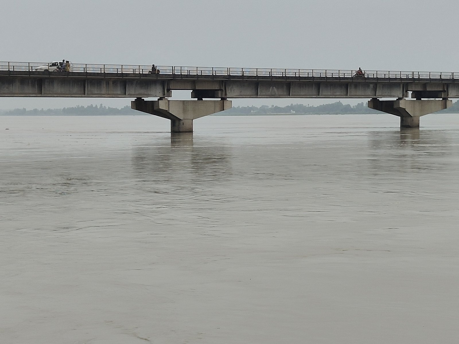 सरयू नदी उफान पर: उत्तर प्रदेश के बलिया, बहराइच, अयोध्या में कटान और बाढ़ का खतरा